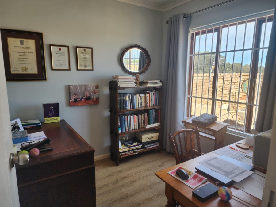 3 Bedroom Property for Sale in Summerstrand Eastern Cape